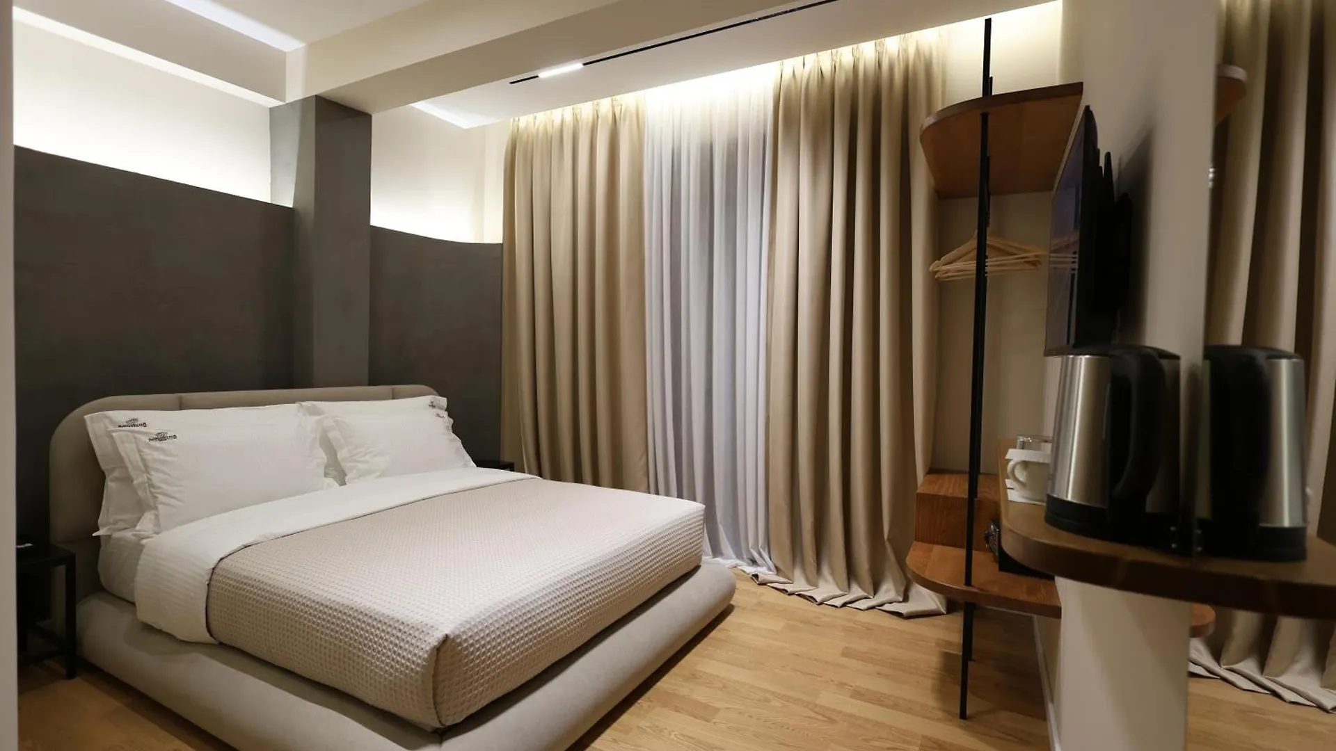 Beratinus1 Hotel 4*, Berat