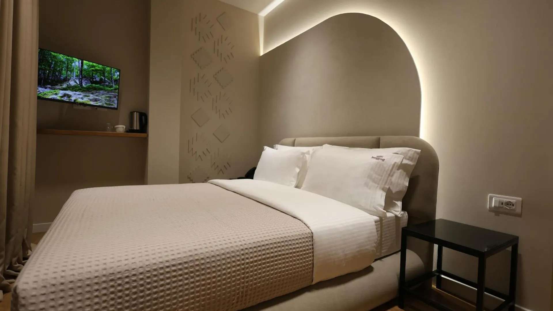 Beratinus1 Hotel Albania