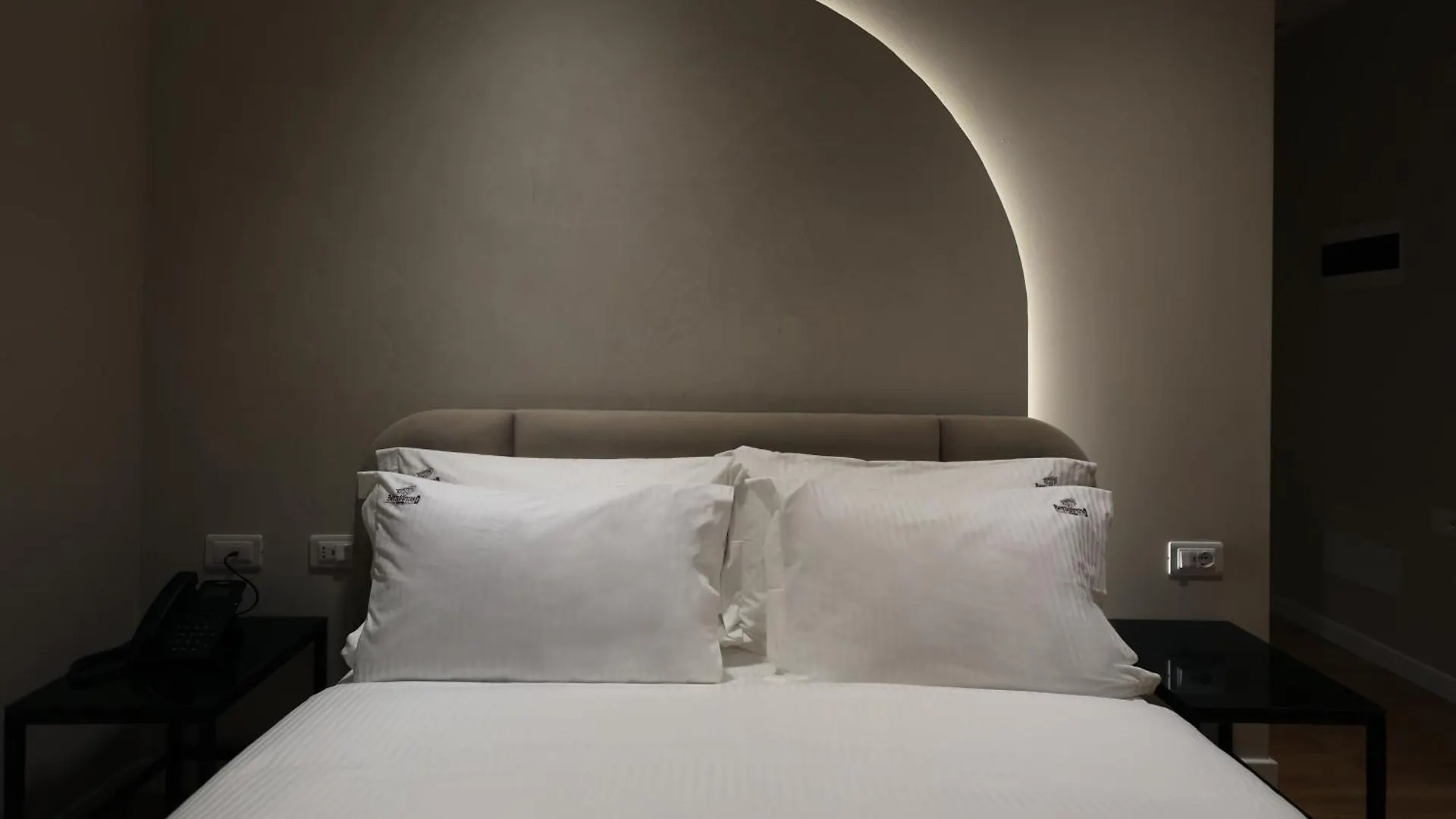 Beratinus1 Hotel 4*, Berat Albania